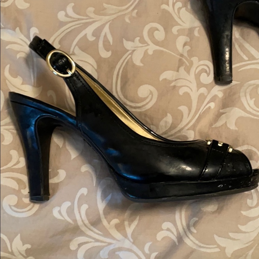 Anne Klein Black Slingbacks - Picture 3 of 12
